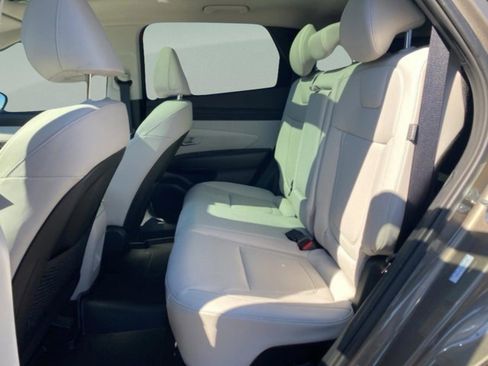 Used 2025 Hyundai Tucson SEL image 32