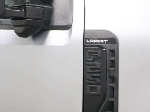 Used 2023 Ford F250 Lariat w/ Lariat Ultimate Package AWD/4WD image 34