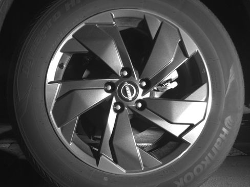 Used 2025 Nissan Rogue SV image 14