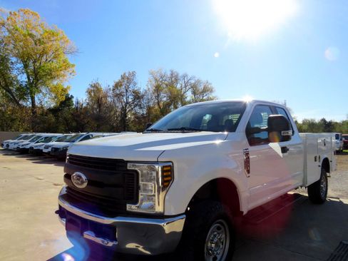 Used 2019 Ford F250 XL w/ XL Value Package image 1