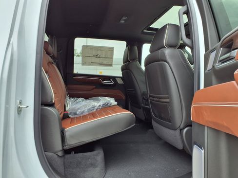 New 2026 GMC Sierra 2500 Denali Ultimate w/ Max Trailering Package AWD/4WD image 25