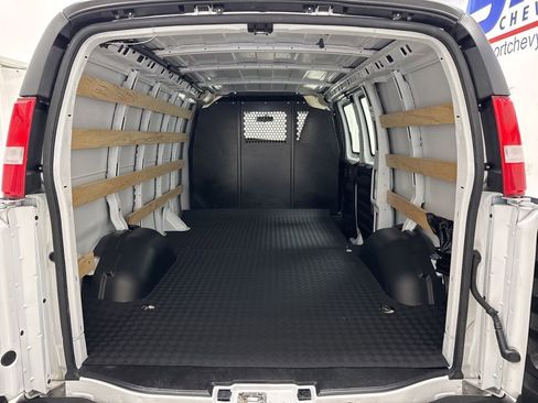 Used 2024 Chevrolet Express 2500 w/ Driver Convenience Package image 17