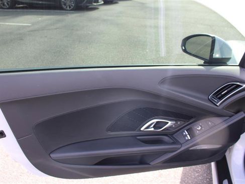 Used 2018 Audi R8 V10 w/ Carbon Exterior Package image 31