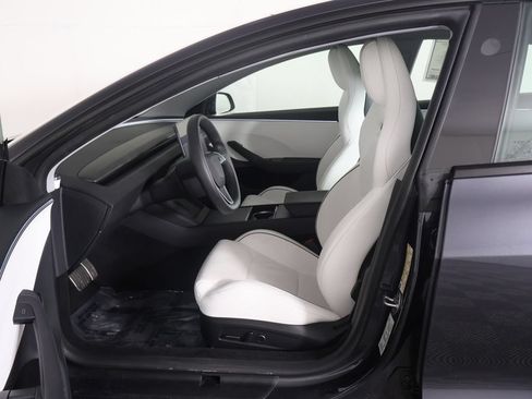 Used 2024 Tesla Model 3 Performance AWD/4WD image 29