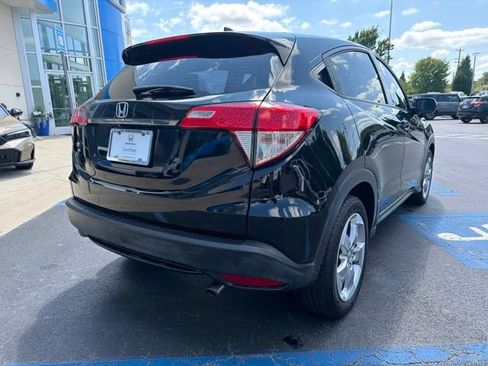 Used 2019 Honda HR-V LX image 6