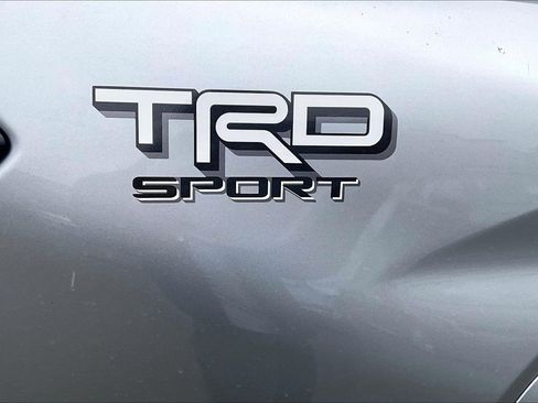 Used 2024 Toyota Tacoma TRD Sport image 8