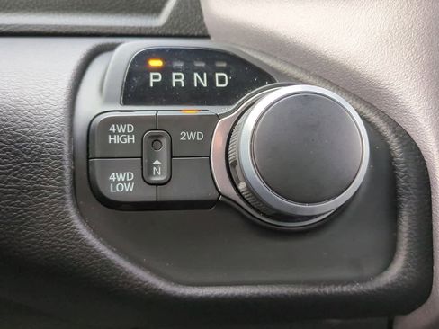 Used 2024 RAM 2500 Big Horn image 32