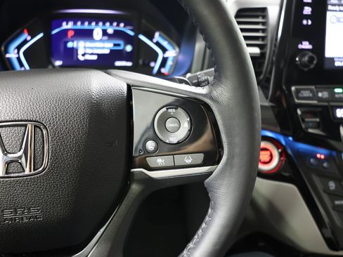 Used 2022 Honda Odyssey Elite image 19