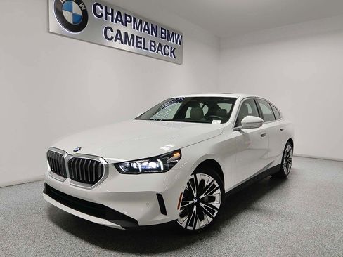 New 2026 BMW 530i image 1