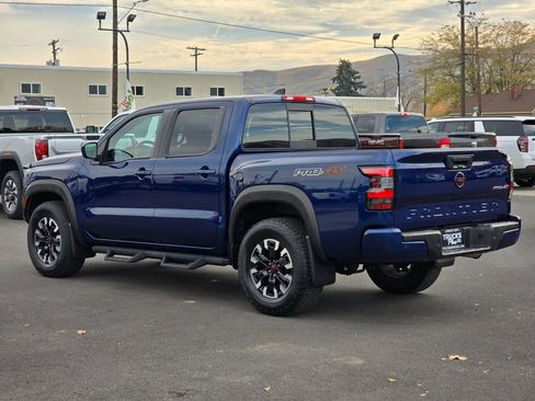 Used 2022 Nissan Frontier PRO-4X w/ Technology Package image 3