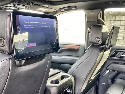 New 2026 GMC Yukon XL Denali w/ Advanced Technology Package image 37