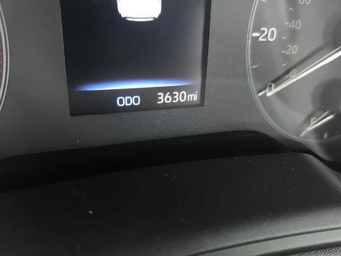 Used 2025 Toyota Corolla LE image 11