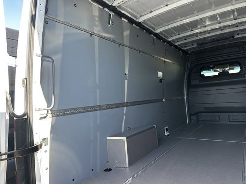 New 2025 Mercedes-Benz Sprinter 2500 image 13