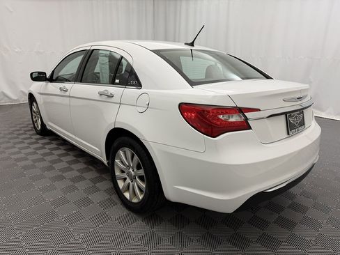 Used 2013 Chrysler 200 Limited image 4