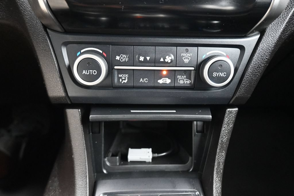 Used 2018 Acura ILX FWD image 23