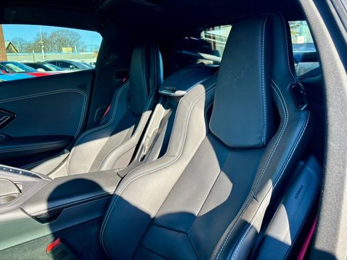 Used 2024 Chevrolet Corvette Z06 w/ Z07 Performance Package image 14