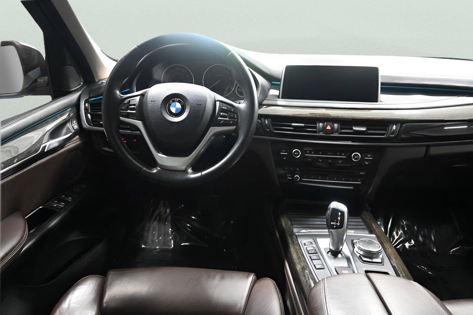 Used 2015 BMW X5 xDrive50i AWD/4WD image 9