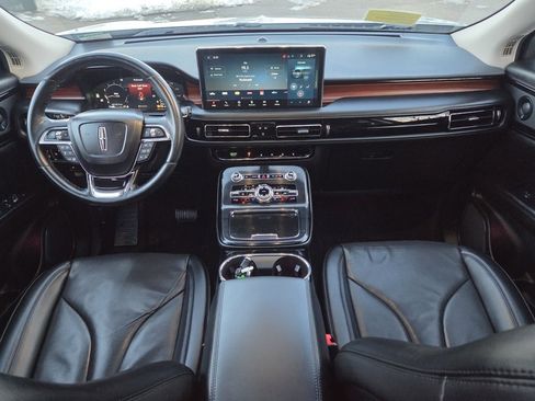 Used 2023 Lincoln Nautilus Reserve w/ Equipment Group 201A image 12