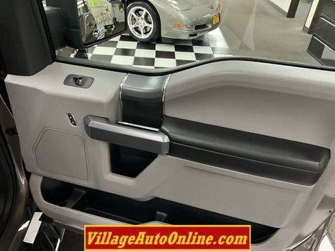 Used 2018 Ford F150 XLT w/ Equipment Group 302A Luxury image 36