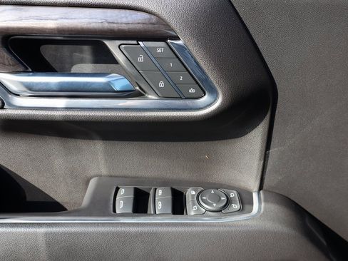 Used 2022 Chevrolet Silverado 1500 LTZ image 16