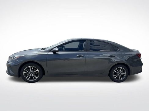 Used 2023 Kia Forte LXS FWD image 3