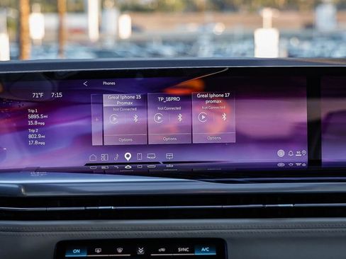 Used 2025 Cadillac Escalade Sport image 17