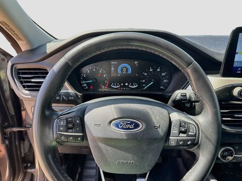 Used 2021 Ford Escape SE w/ Convenience Package FWD image 12