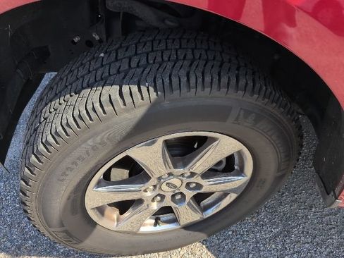 Used 2019 Ford F150 XLT w/ Equipment Group 302A Luxury AWD/4WD image 10