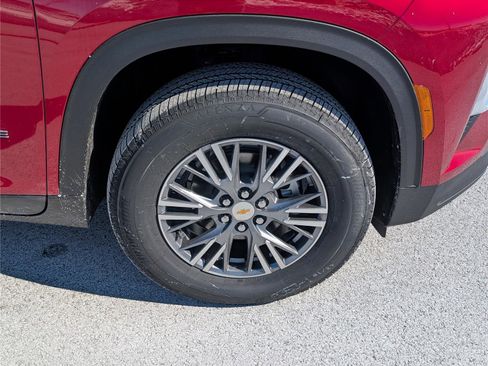 New 2026 Chevrolet Traverse LT w/ Driver Confidence Package image 5