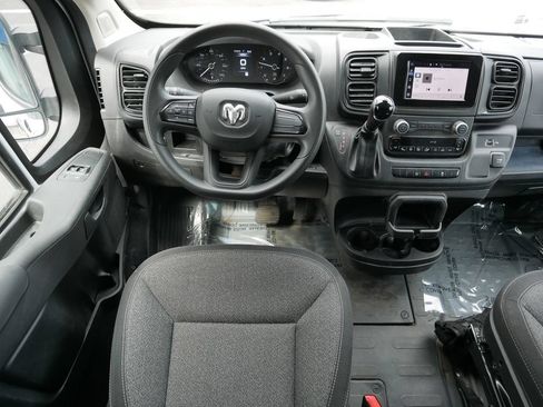 Used 2025 RAM ProMaster 2500 FWD image 17