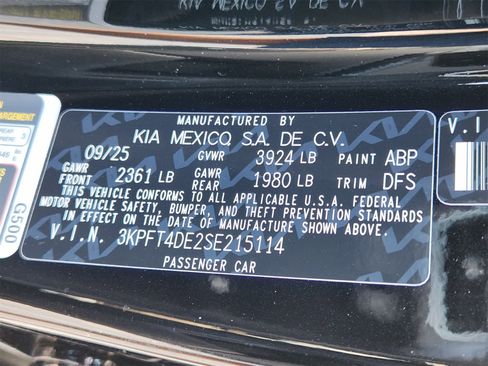 New 2025 Kia K4 LXS image 29