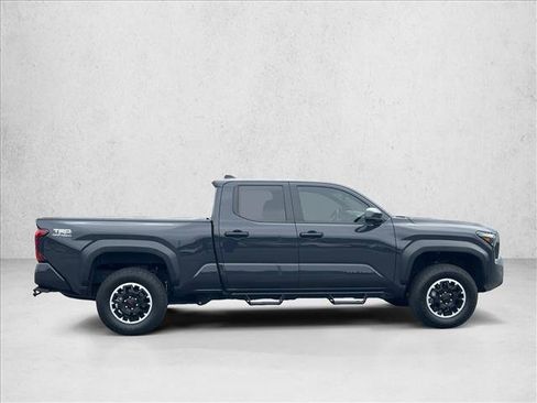 Used 2024 Toyota Tacoma TRD Off-Road AWD/4WD image 4