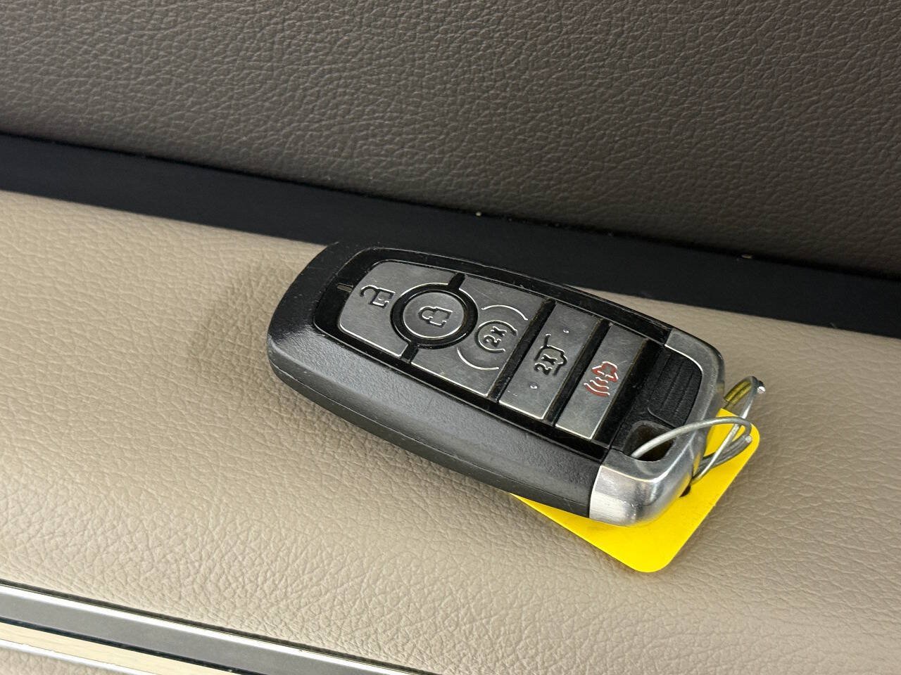 Used 2018 Ford Expedition XLT w/ Equipment Group 202A RWD image 94