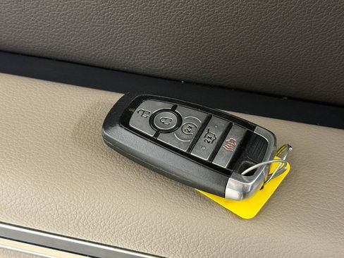 Used 2018 Ford Expedition XLT w/ Equipment Group 202A RWD image 94