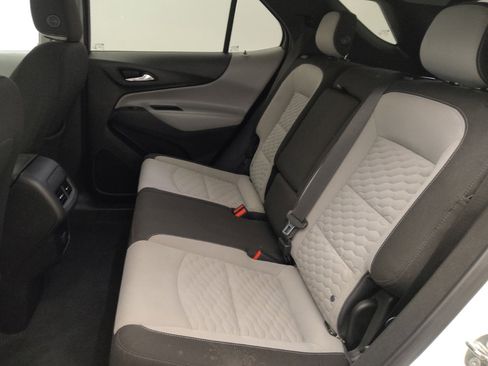 Used 2018 Chevrolet Equinox LS FWD image 18