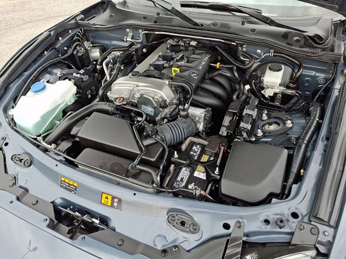 Used 2022 MAZDA MX-5 Miata Grand Touring w/ Appearance Package image 30