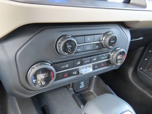 Used 2025 Ford Bronco Big Bend image 28