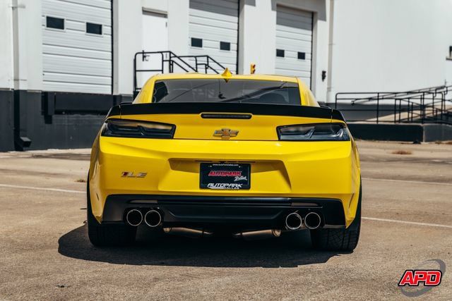 Used 2017 Chevrolet Camaro SS RWD image 17