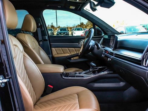 Used 2024 Kia Sorento SX Prestige w/ Olive Brown Leather Package image 44