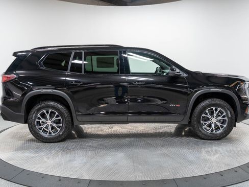 New 2026 GMC Acadia AT4 w/ Luxury Package image 9