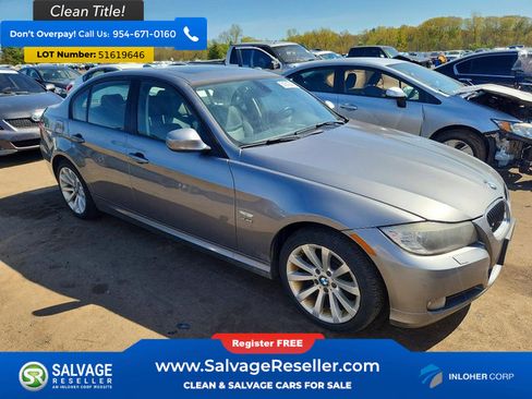 Used 2011 BMW 328i xDrive Sedan AWD/4WD image 5