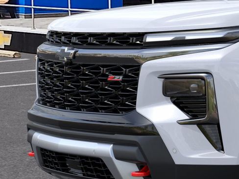 New 2026 Chevrolet Traverse Z71 w/ Enhanced Driving Package image 13