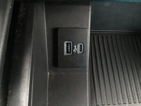 Used 2022 Ford F250 XLT w/ XLT Premium Package AWD/4WD image 20