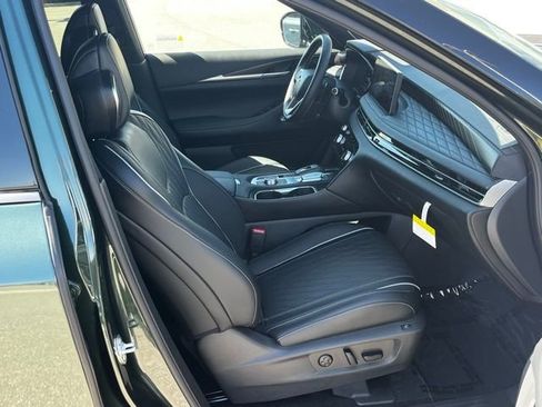 Certified 2026 INFINITI QX60 Autograph w/ Dark Cargo Package image 8