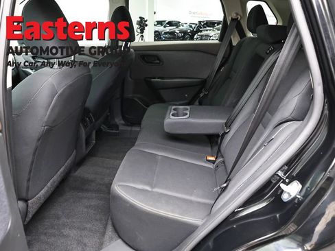 Used 2023 Nissan Rogue S AWD/4WD image 22