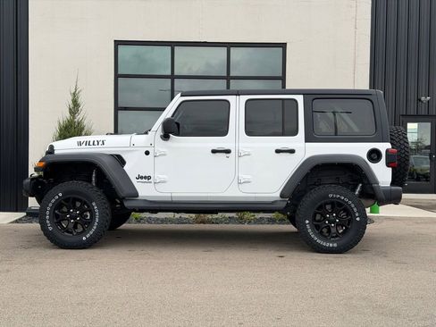 Used 2021 Jeep Wrangler Unlimited Sport AWD/4WD image 2