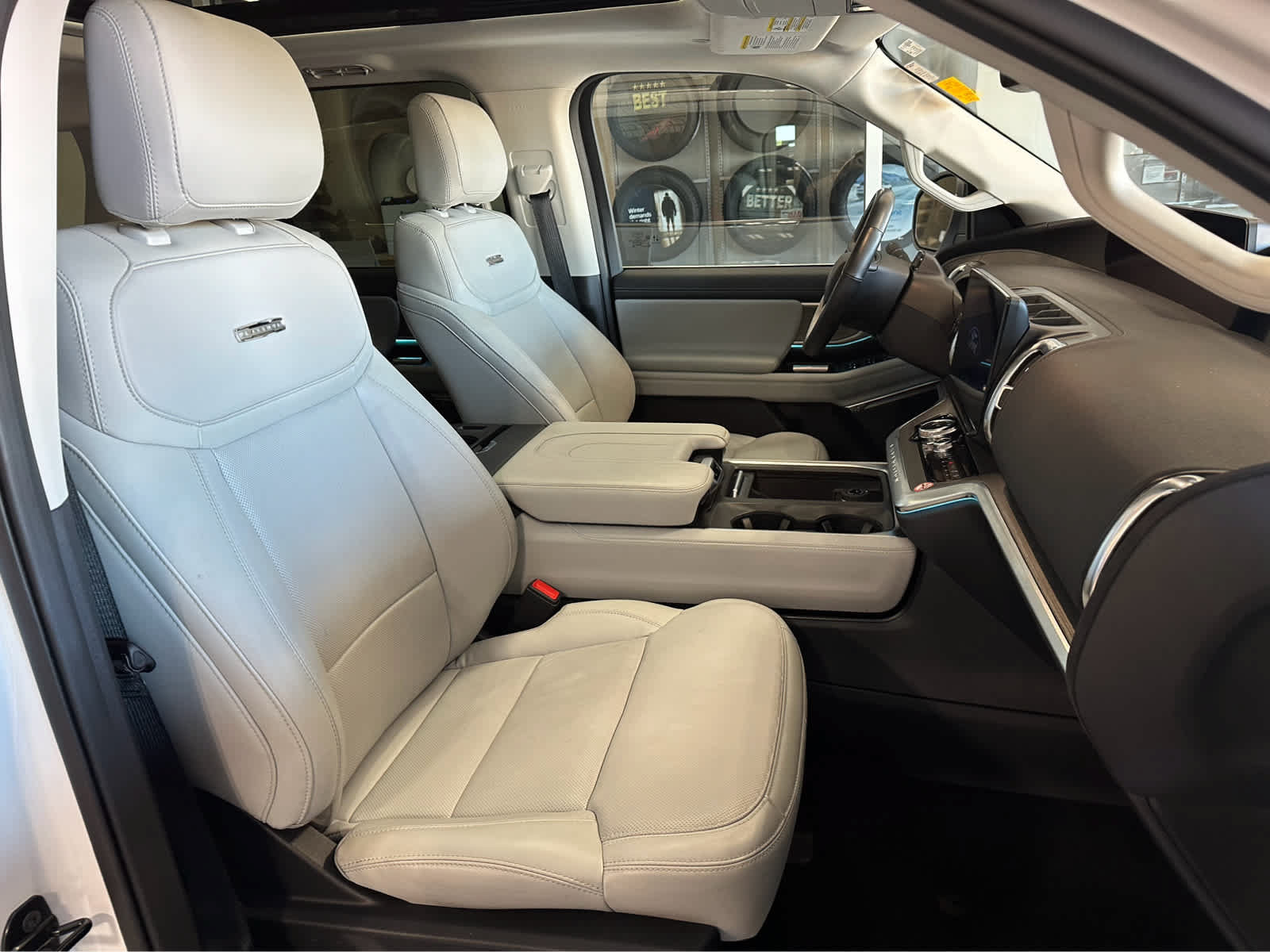 Certified 2025 Ford Expedition Platinum AWD/4WD image 48