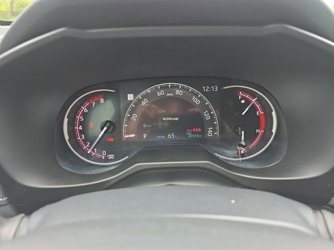 Used 2023 Toyota RAV4 LE FWD image 19