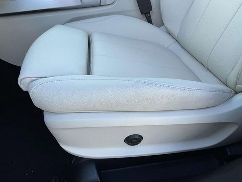 Certified 2025 Mercedes-Benz GLB 250 image 16