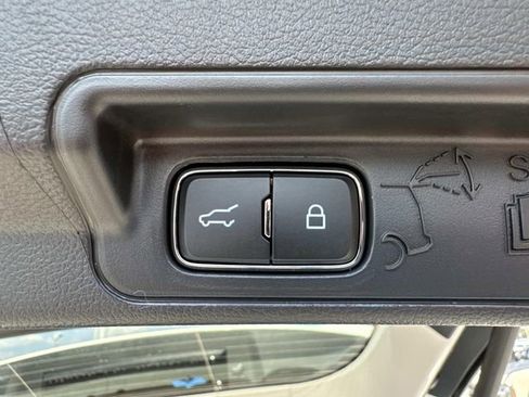 New 2025 Ford Explorer Active w/ Active Comfort Package image 14